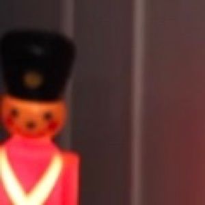 Meet your Posher, Maxwell